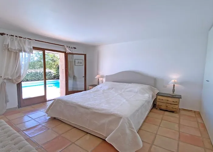 Lisuzem サント・マキシム